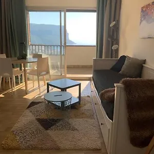 studio-renove-avec-vue-magique.fr-provencehotel.com/